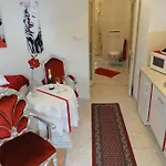 Croatia Zadar Borik Paar Apartment Studio Garden View Number 1